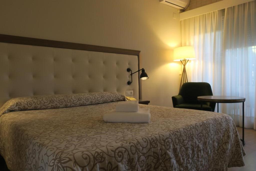 Hotel Playa Canet Canet d'En Berenguer Buitenkant foto